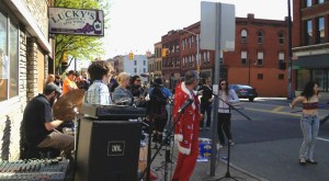 529731_3376593286669_293445003_n